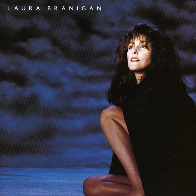 دانلود آهنگ Moonlight on Water از Laura Branigan