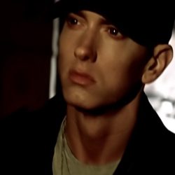 دانلود موزیک ویدیو Beautiful از Eminem