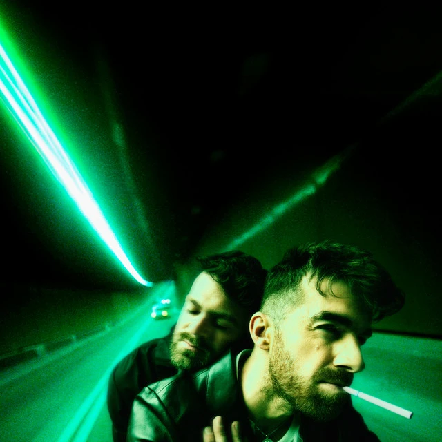 دانلود آهنگ Self Destruction Mode از The Chainsmokers