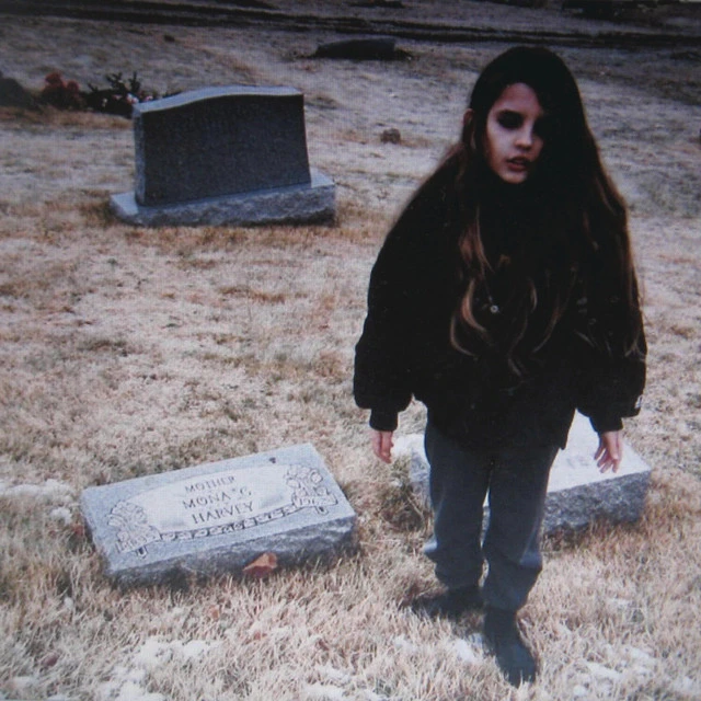 دانلود آهنگ I Am Made Of Chalk از Crystal Castles