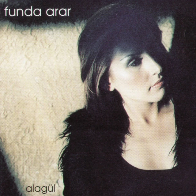 دانلود آهنگ Arapsaçı از Funda Arar
