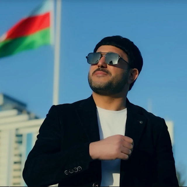 دانلود آهنگ Azərbaycanlıyam از Vusal Bilesuvarli
