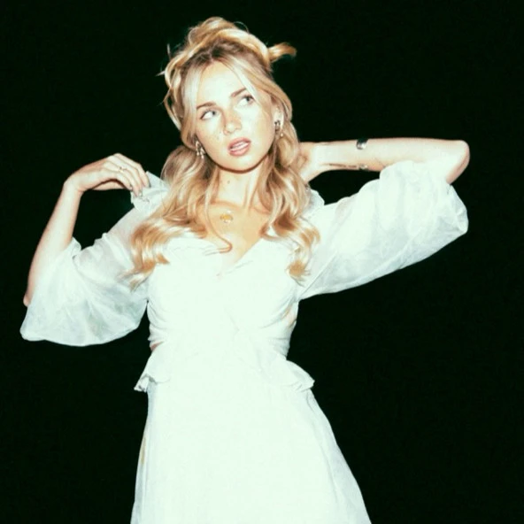 Claire Rosinkranz