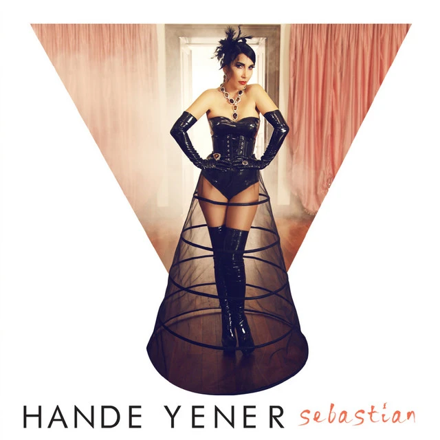 دانلود آهنگ Haberi Var Mı از Hande Yener