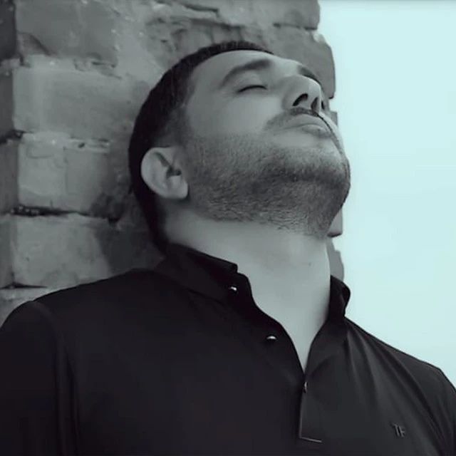 دانلود آهنگ Kimi Dost Bilim از Vusal Bilesuvarli