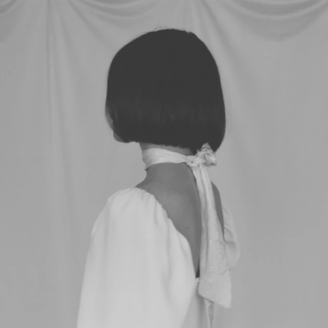 دانلود آهنگ Never Let Me Go از Ghostly Kisses