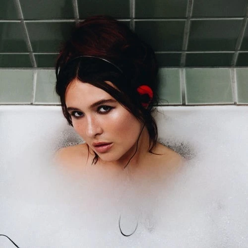 دانلود آهنگ Ends In Y از Mimi Webb