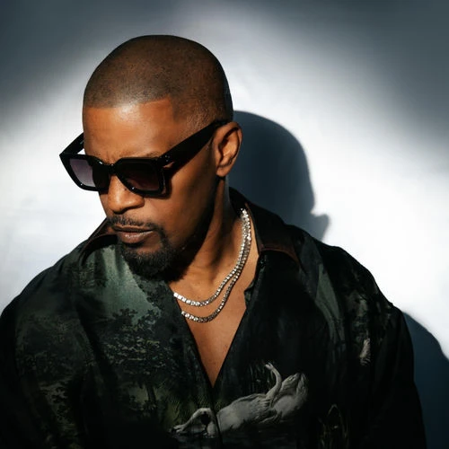 دانلود آهنگ Somebody از Jamie Foxx