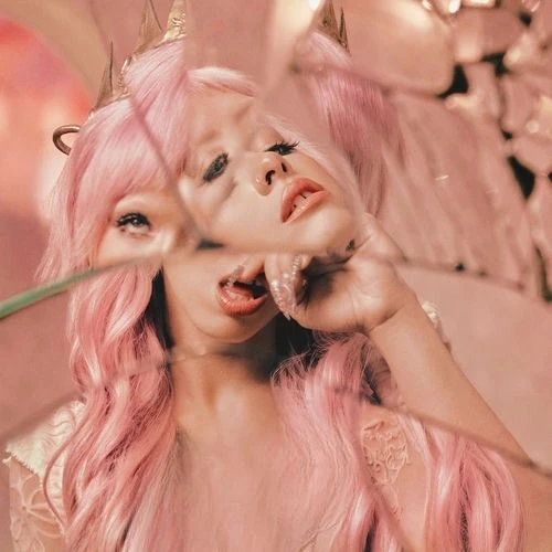 دانلود آهنگ DISNEY PRINCESS از Melanie Martinez