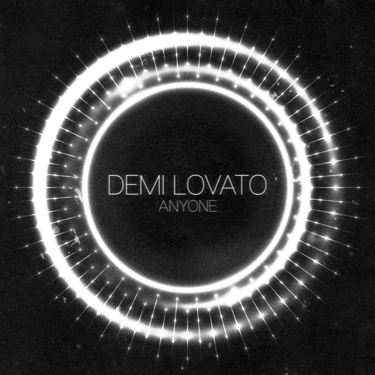 دانلود آهنگ Anyone از Demi Lovato