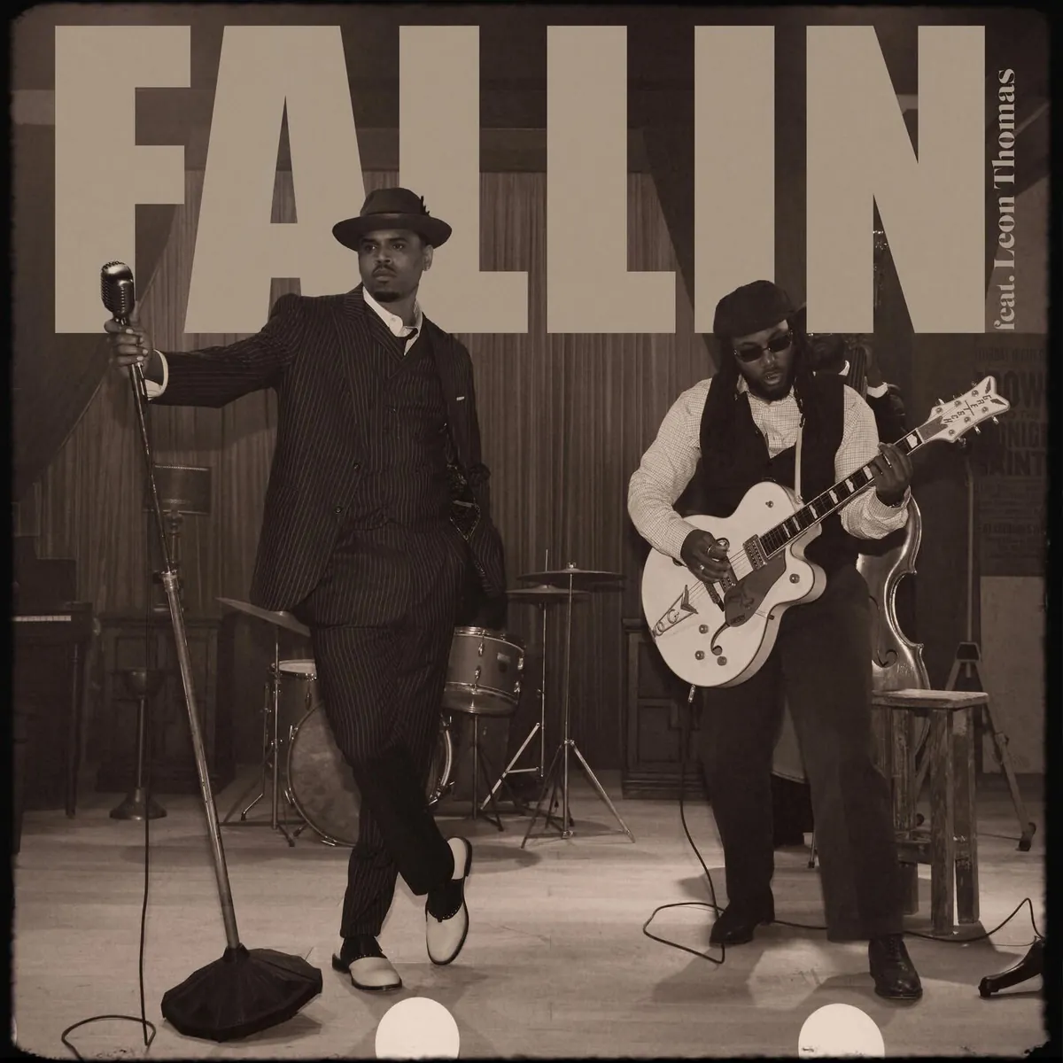 دانلود آهنگ Fallin’ (feat. Leon Thomas) از Chris Brown