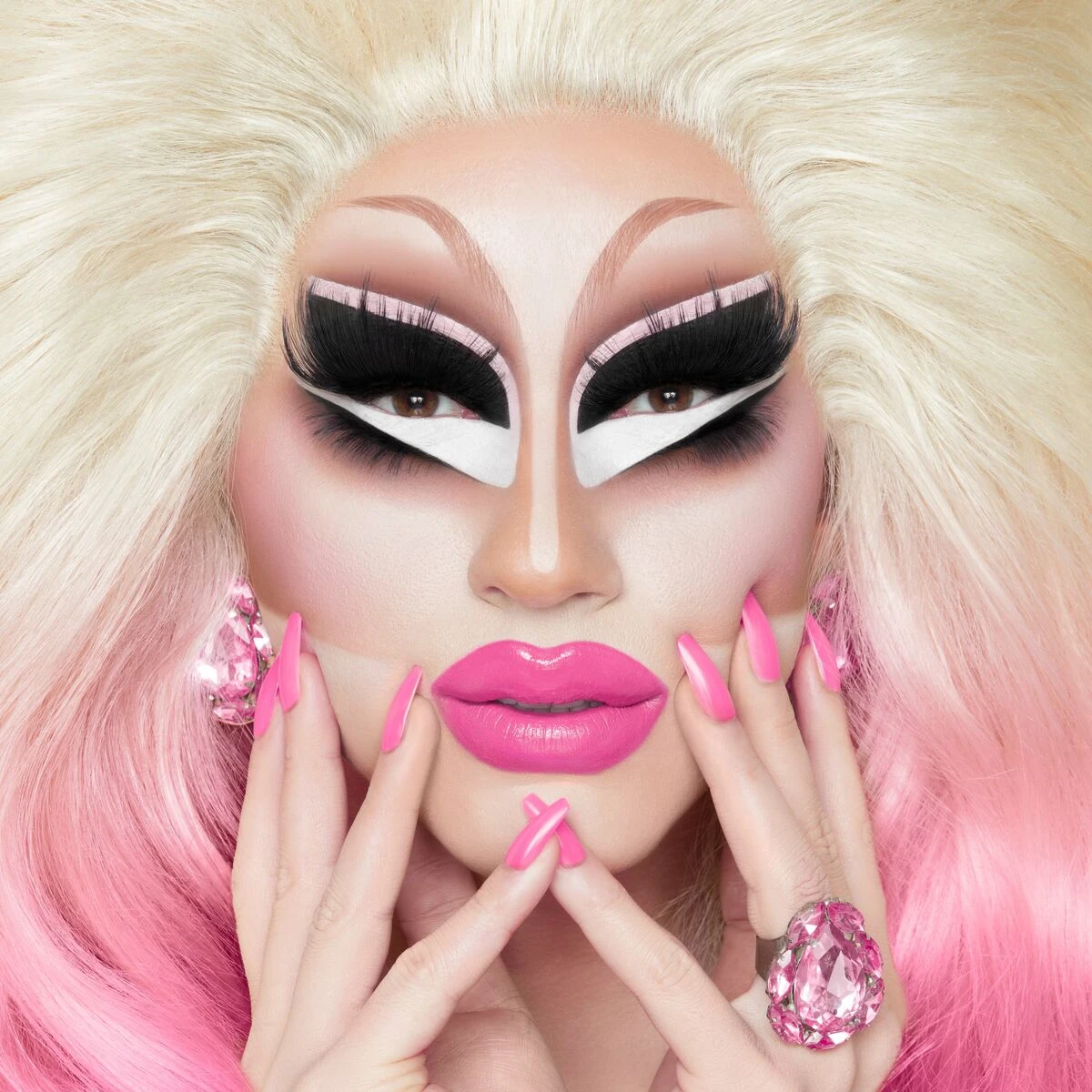 دانلود آهنگ Girl Of Your Dreams از Trixie Mattel