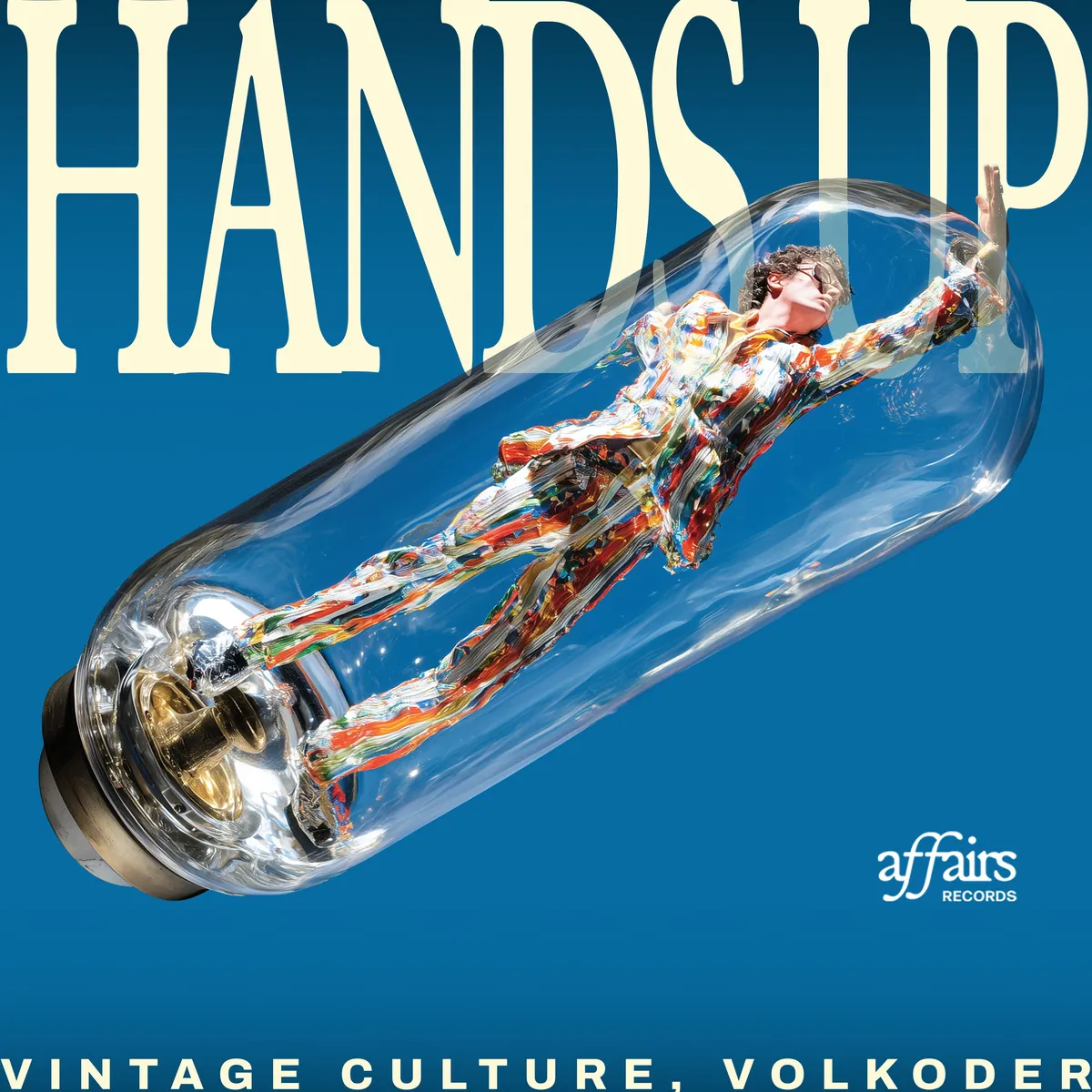 دانلود آهنگ Hands Up از Vintage Culture