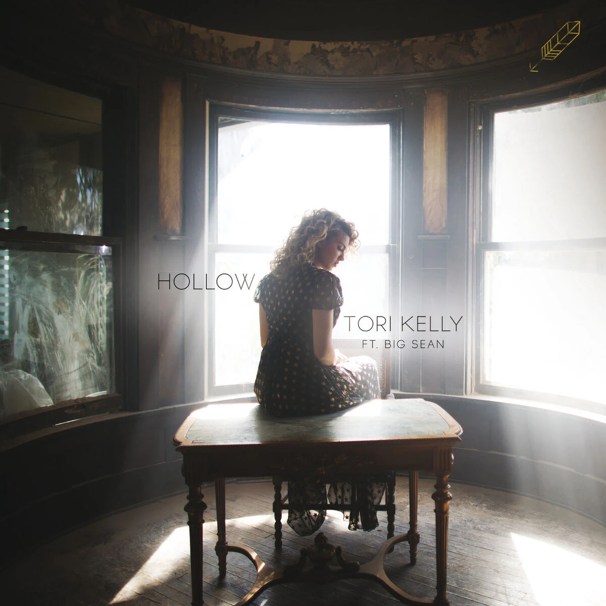 دانلود آهنگ Hollow از Tori Kelly