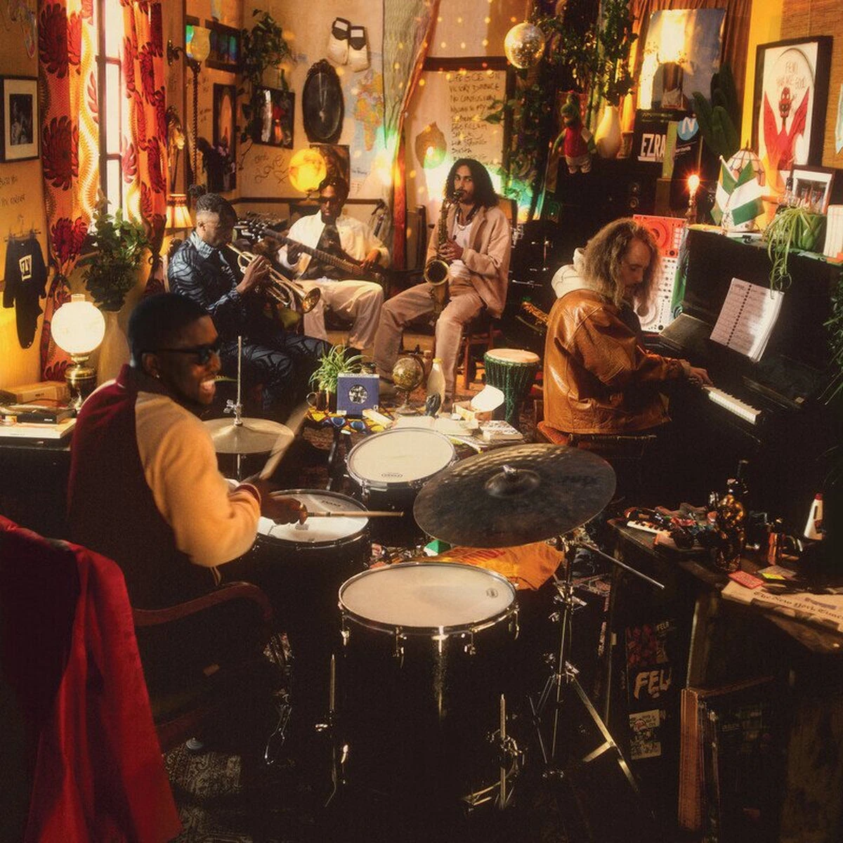 دانلود آهنگ Love In Outer Space (feat. Nao) از NAO