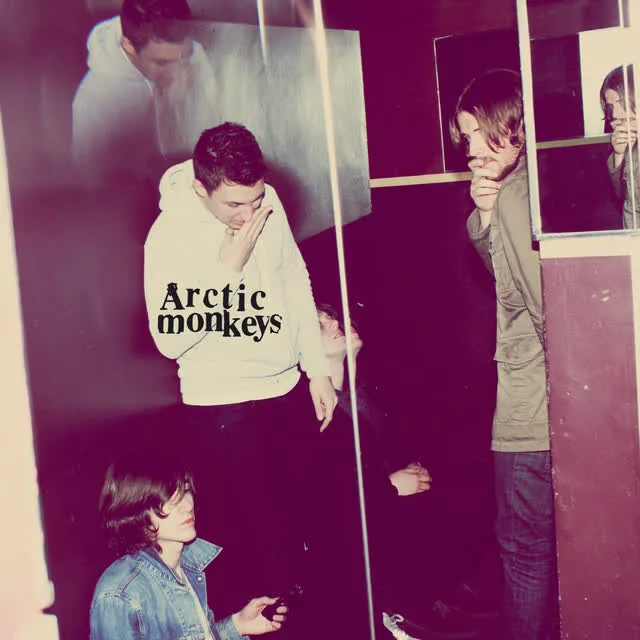 دانلود آهنگ Secret Door از Arctic Monkeys