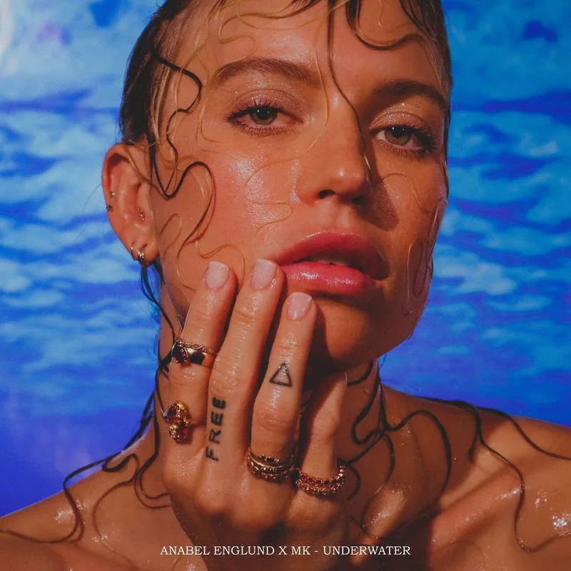 دانلود آهنگ Underwater از MK
