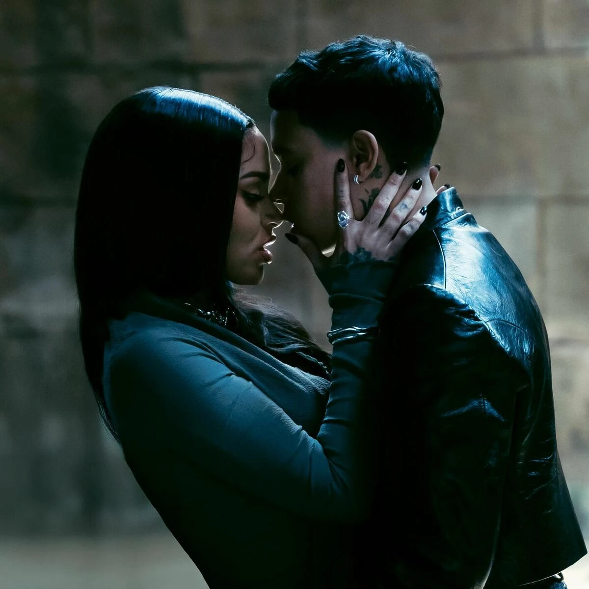 دانلود آهنگ worst behaviour (feat. Kehlani) از KwN