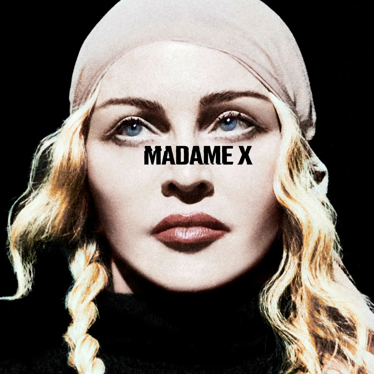 دانلود آهنگ Medell¡n از Madonna