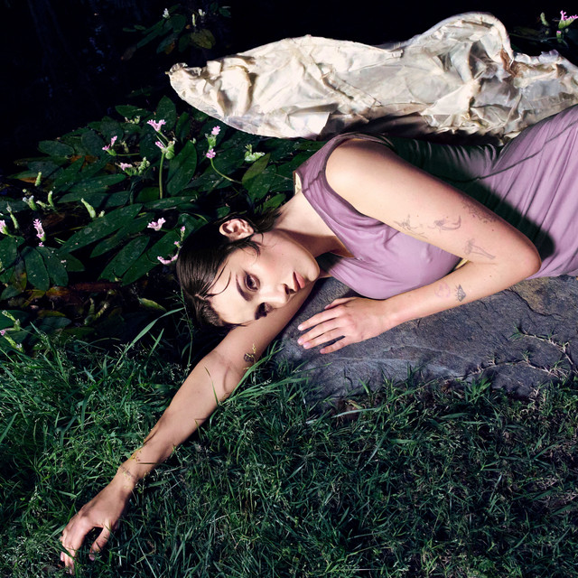 دانلود آهنگ Dream Girl از Olivia O'Brien