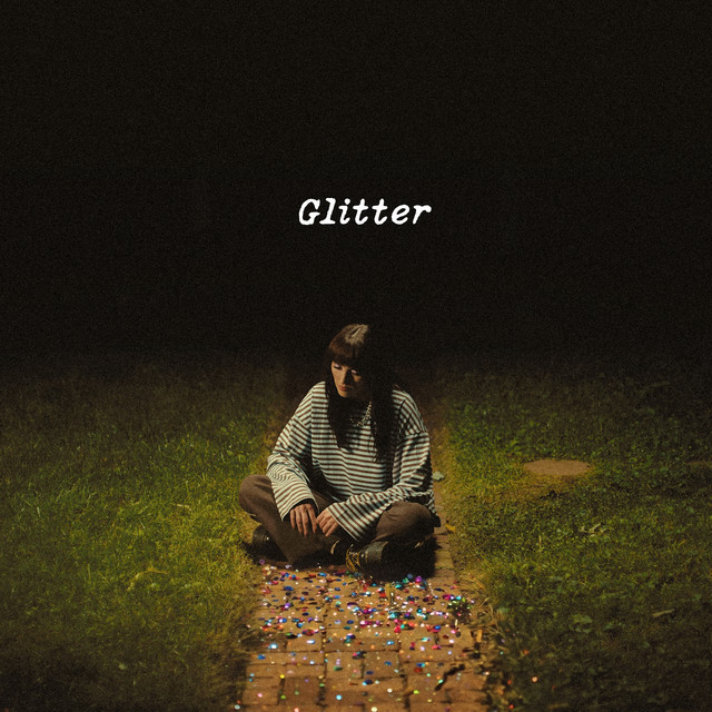 دانلود آهنگ Glitter از Sasha Alex Sloan