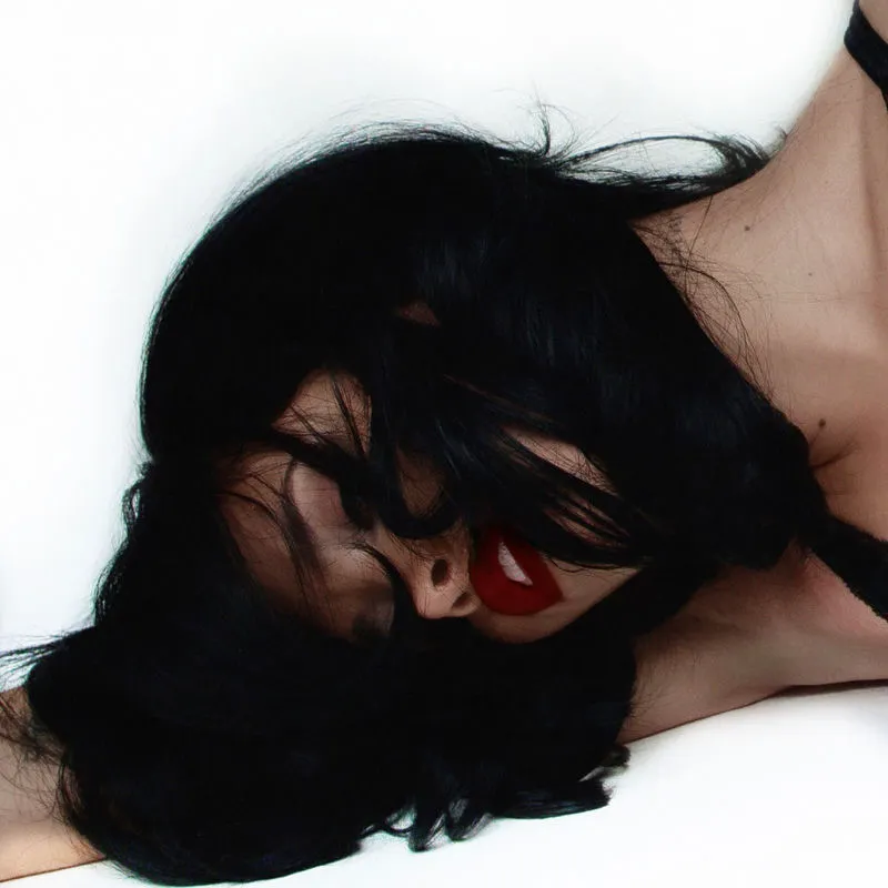 دانلود آهنگ Fetish از Nessa Barrett
