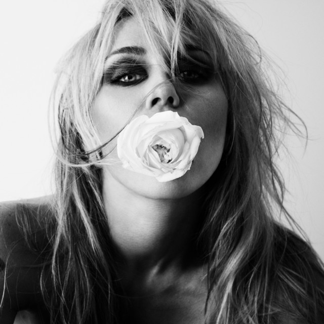 دانلود آهنگ Let’s Get Married از Miley Cyrus