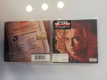 خرید نسخه فیزیکی آلبوم Relapse از Eminem + دفترچه اشعار