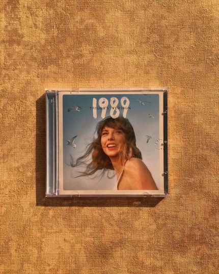 آلبوم فیزیکی 1989 از Taylor Swift