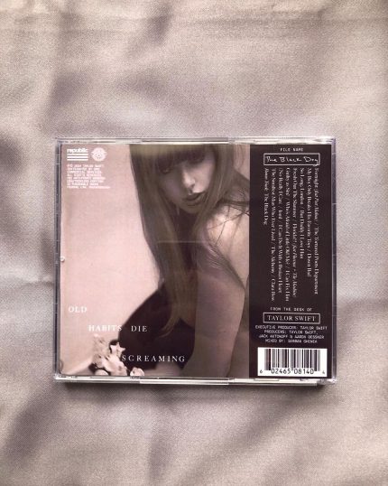 آلبوم فیزیکی The Tortured Poets Department از  Taylor Swift