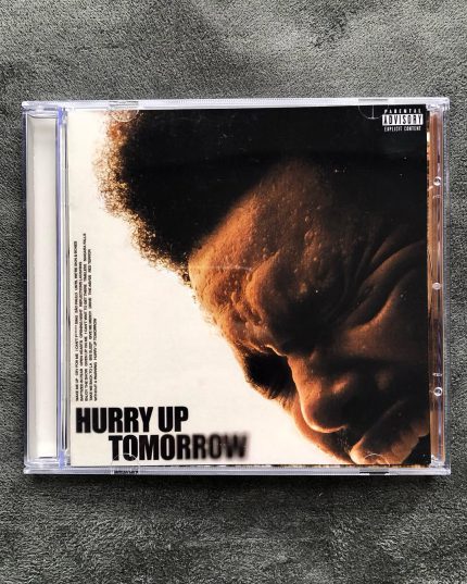 آلبوم فیزیکی Hurry Up Tomorrow از The Weeknd