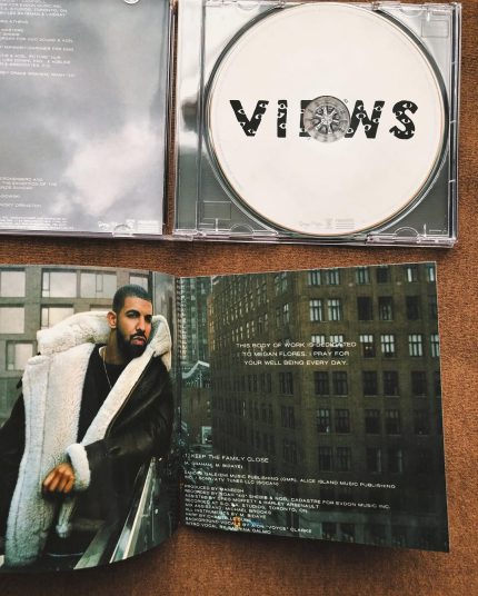 آلبوم فیزیکی Views از Drake