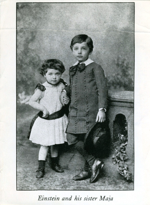 آلبرت انیشتین و خواهرش مایا